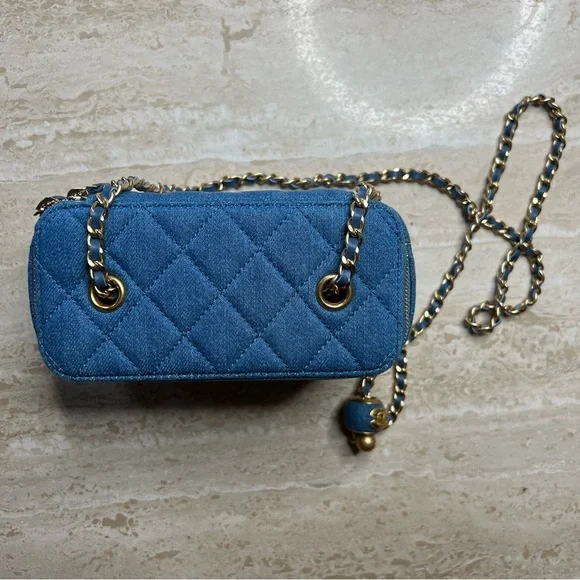 SOLD // 😭Chanel pearl crush vanity bag (2021) - Picture 6 of 10